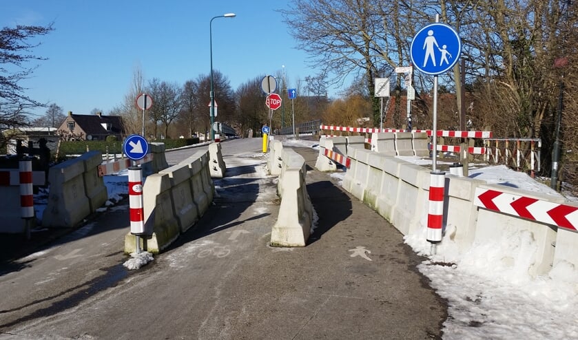 <p>De komende drie jaar zal de Duikerbrug nog afgesloten zijn. | Foto Cor de Jongh</p>