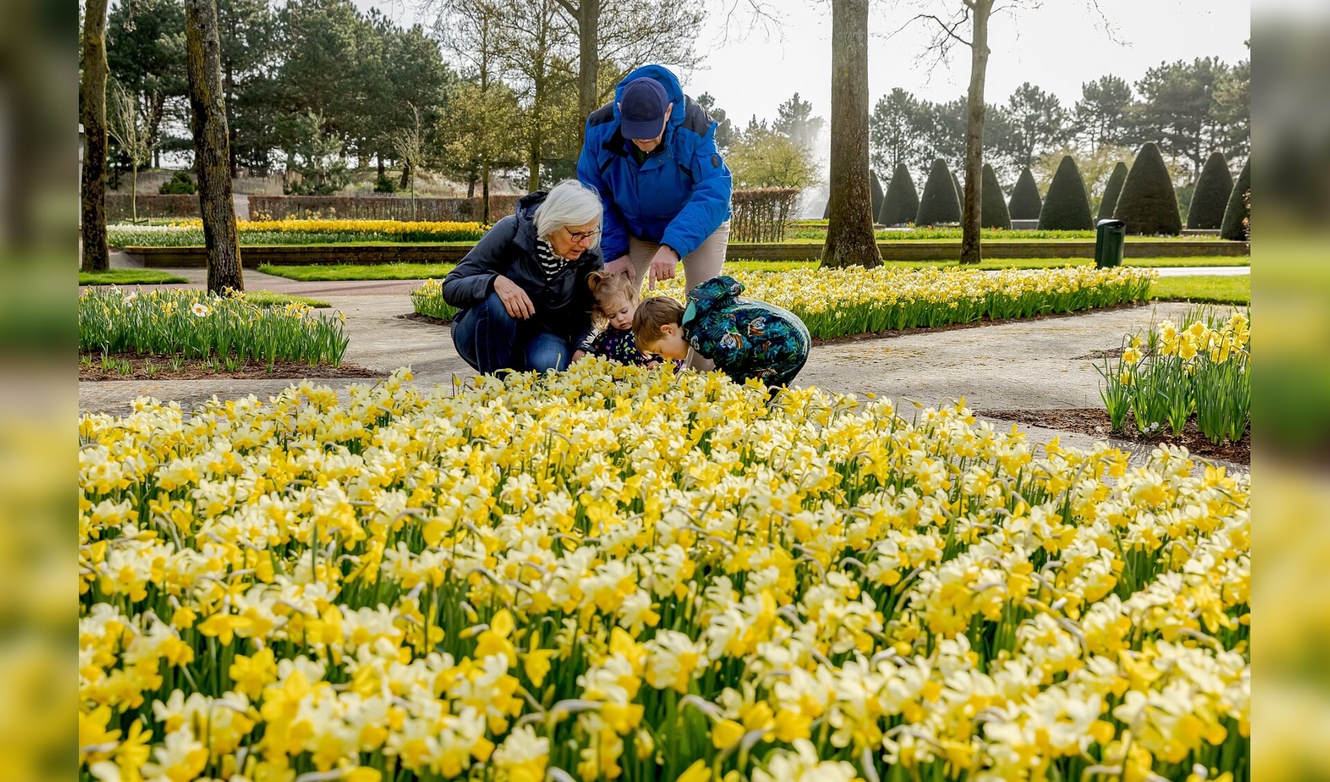 Op vrijdag genoten deze bezoekers van de bloemenpracht, de rust en de ruimte. | Foto: pr