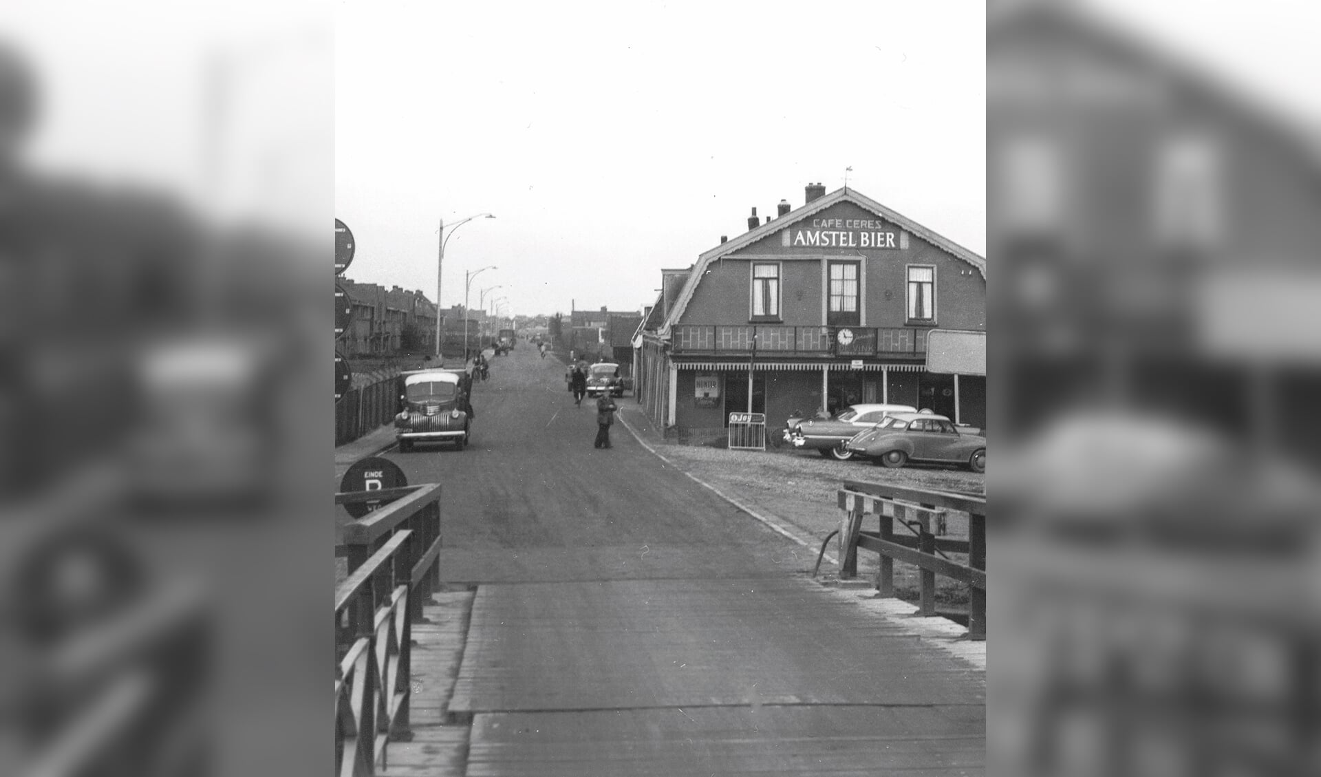 Zicht op Hillegom vanaf de Hillegommerbrug. | Foto: archief SVvOH.