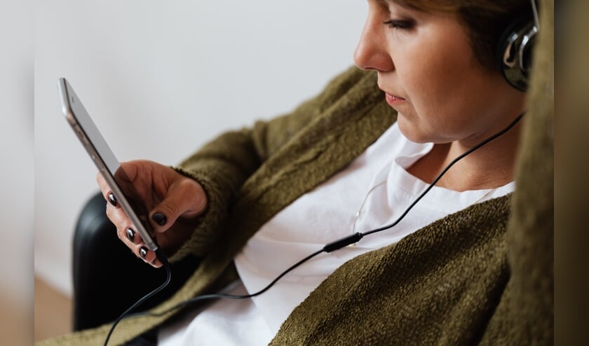 <p>Luister de podcastserie Is dit normaal?, met veel herkenbare situaties én tips voor ouders van kinderen tot 18 jaar.</p>