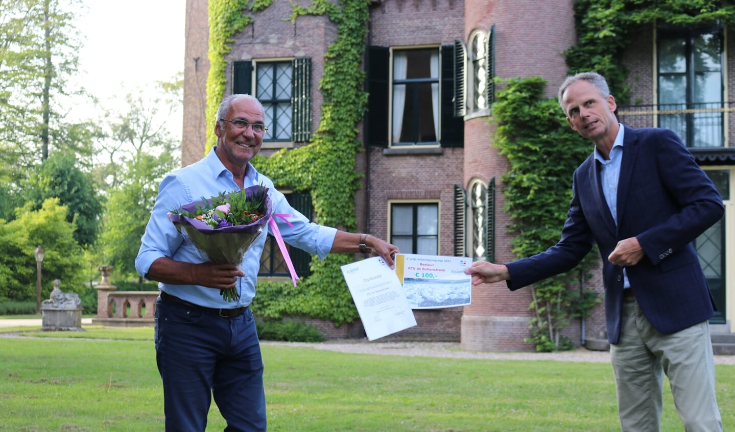 Peter Bemelman nam de derde prijs voor RTV De Bollenstreek in ontvangst.
