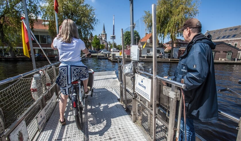 <p>Het pontje tussen Valkenburg en Rijnsburg. | </p>