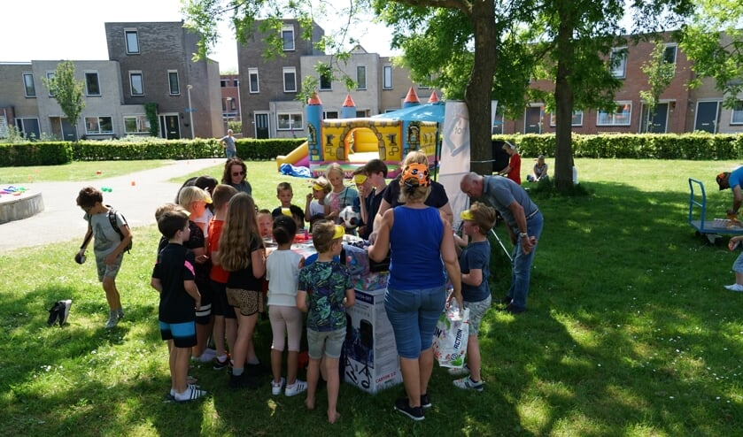 <p>Allemaal rond het Rad van Avontuur.</p>