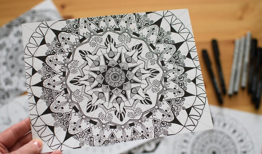 Leer zelf zentangle tekenen, een eenvoudige techniek die je je snel eigen maakt.