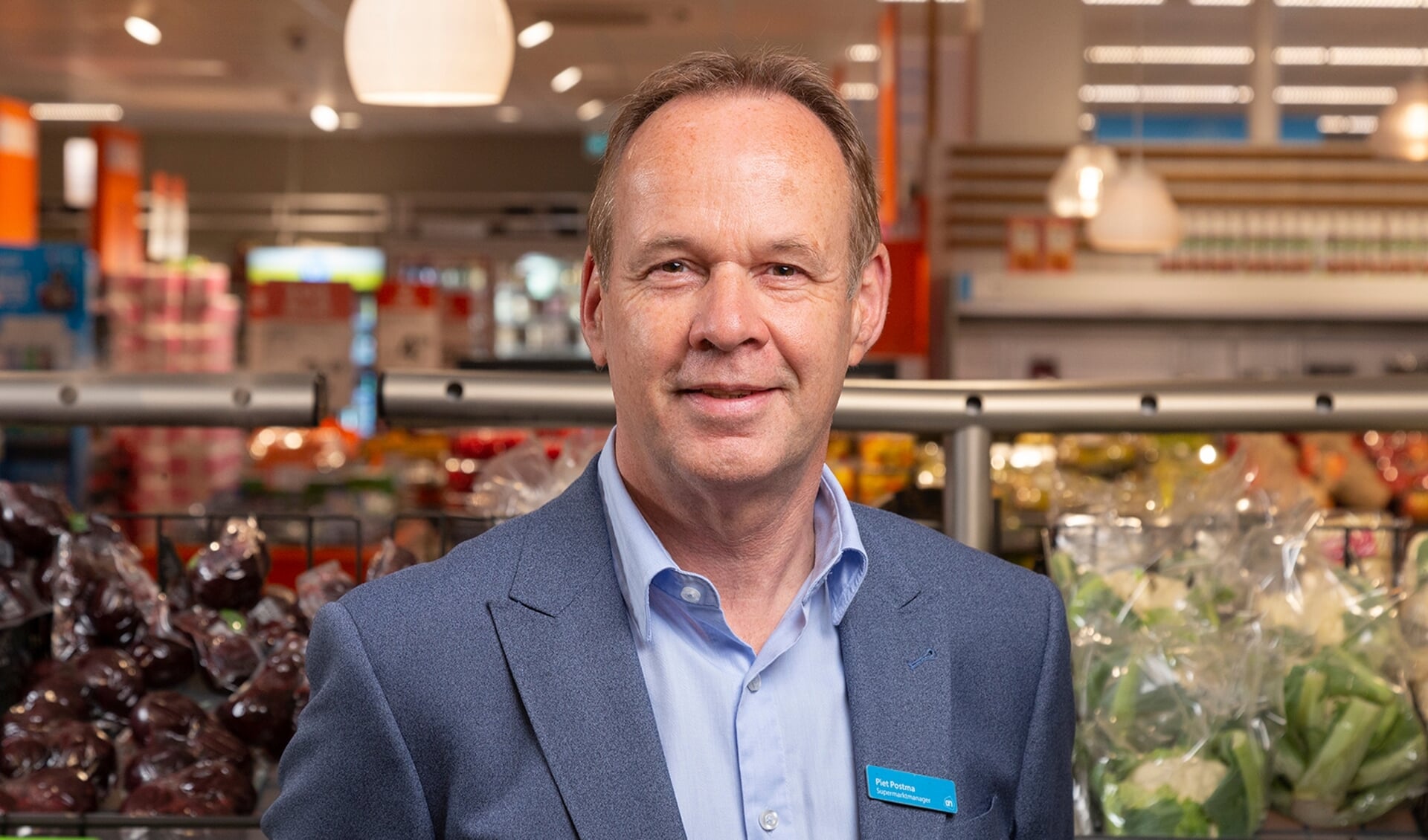 Supermarktmanager Piet Postma: “Albert Heijn Terweeplein gaat verbouwen.” Foto - Albert Heijn, Dirk Brand