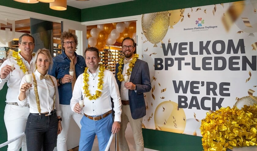 V.l.n.r. Marcel Wesseling, Eva van der Kwast, Rob Batenburg, Patrick Kerkvliet en Krijn van Dijk.