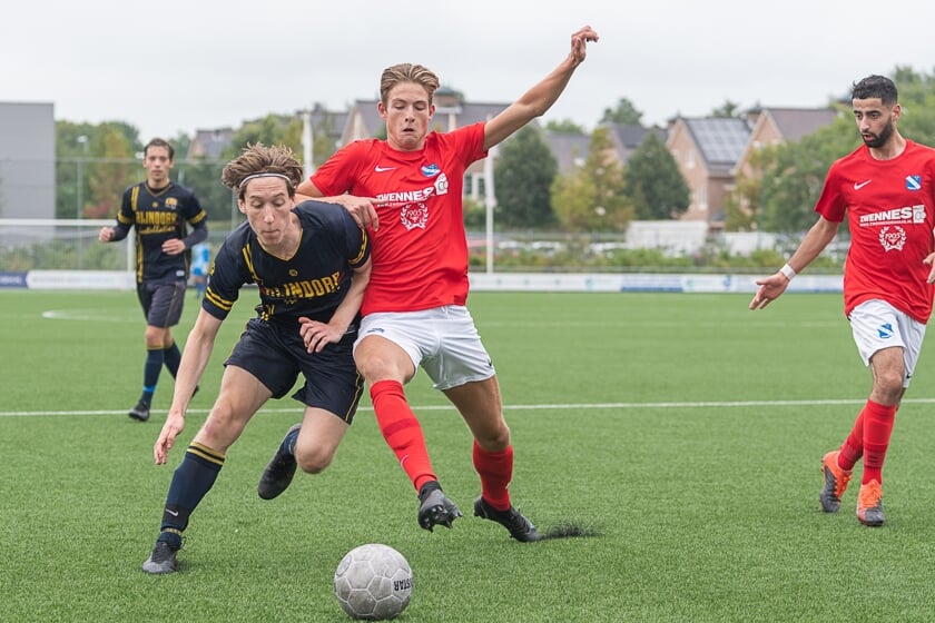 <p>Lucas Tijl speelde weer een goede wedstrijd voor FCO. | Foto Paul Lichtenbeld</p>