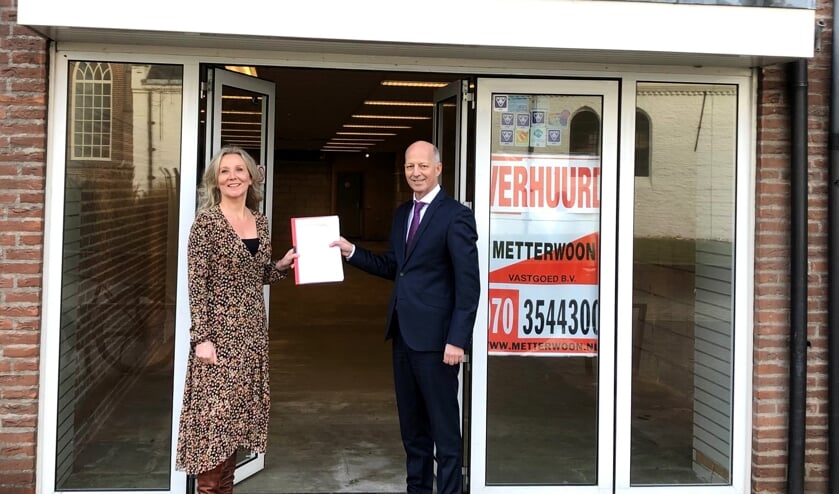 <p>Quirine Kamphuisen van Noordwijk Marketing en Arnoud Holst Trenité van Metterwoon Vastgoed. | Foto: PR</p>
