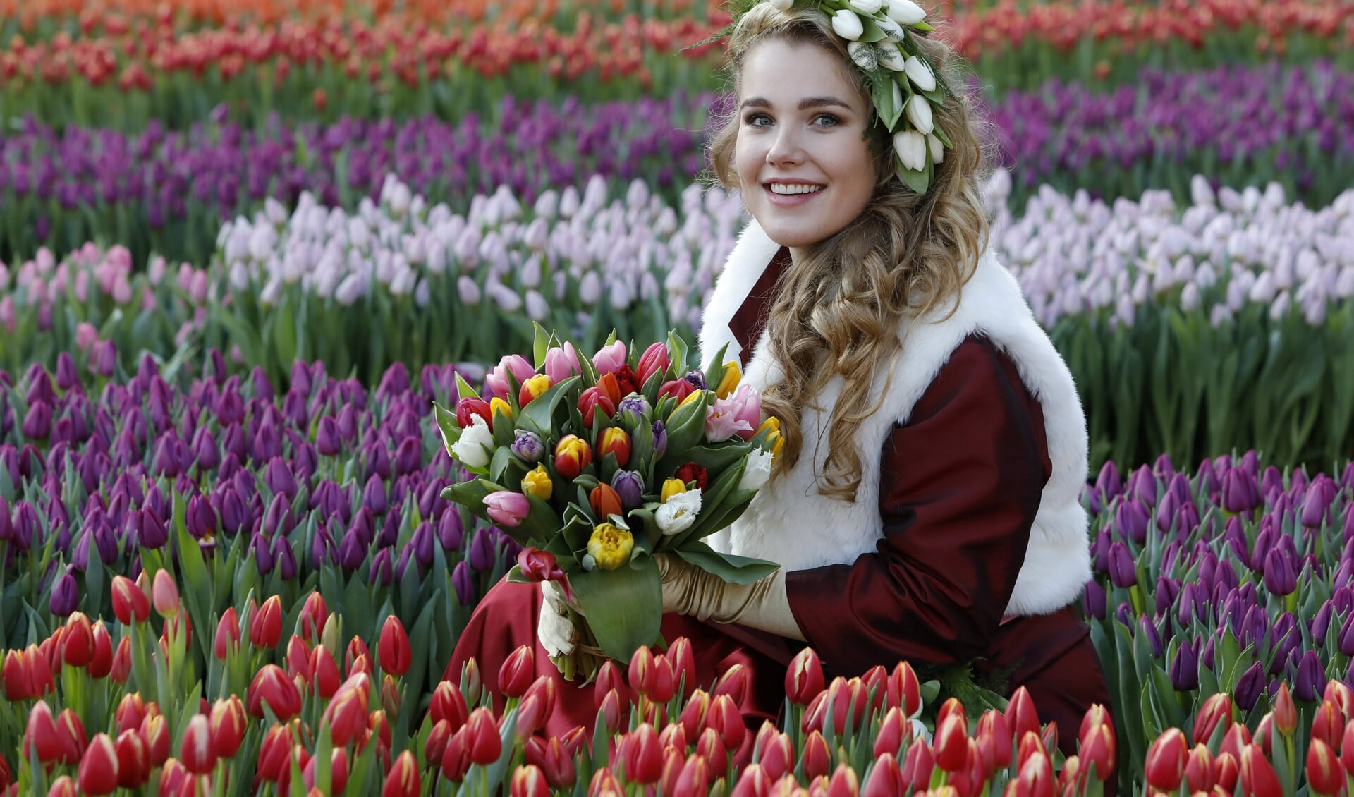 Zaterdag is Nationale Tulpendag. Deze dag markeert de start van het tulpenseizoen en heeft dit jaar als thema 'Share Happines'    