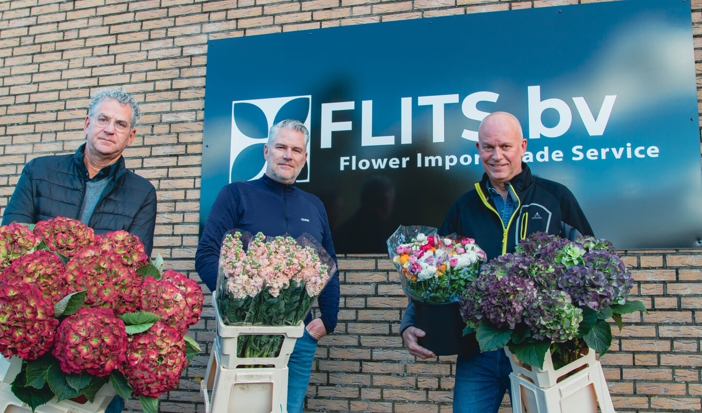 Drie ervaren bloemenhandelaren, namelijk: Aad de Mooij, Dirk de Mooij en Reginald van Egmond. 