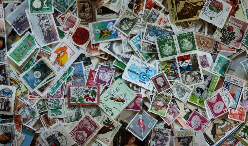 Kom postzegels bekijken en doe mee aan de veiling. Breng in wat zelf niet in je verzameling past.  
