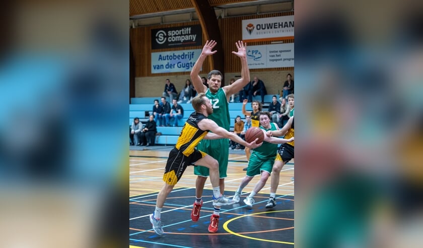 Jos van der Laan had het vizier op scherp staan met 27 punten.