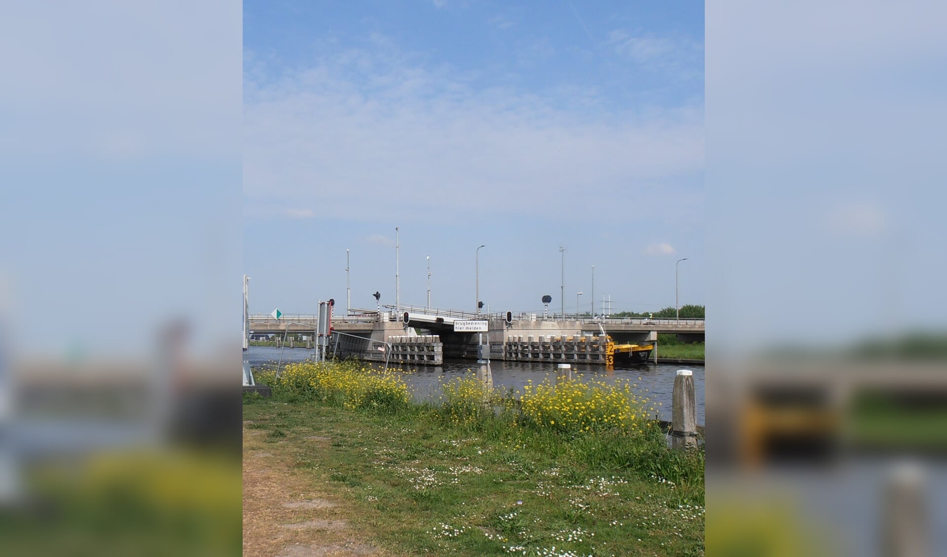 Een veel hogere vierbaansbrug over de Ringvaart bij de Steenfabriek zal veel fileleed in Lisse voorkomen. 