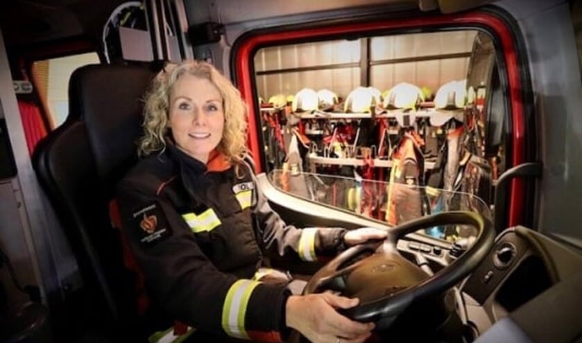 Lenneke Mol is brandweervrijwilliger bij kazerne Gemeente Katwijk. | Foto: pr  