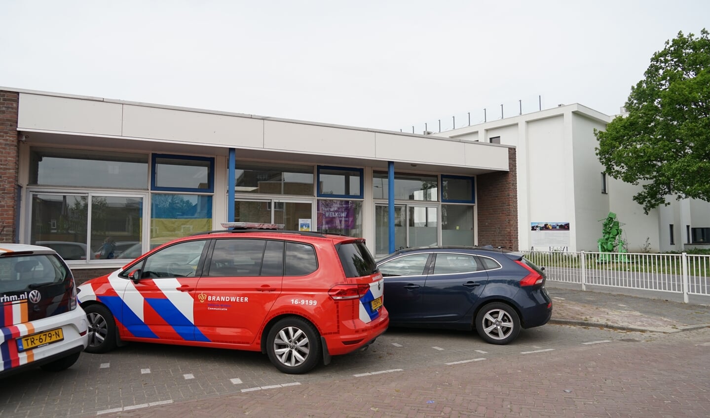 De Weggeefwinkel voor Oekraïense vluchtelingen is gevestigd in het voormalige kantoor van de gemeentewerf aan de Simon Smitweg.