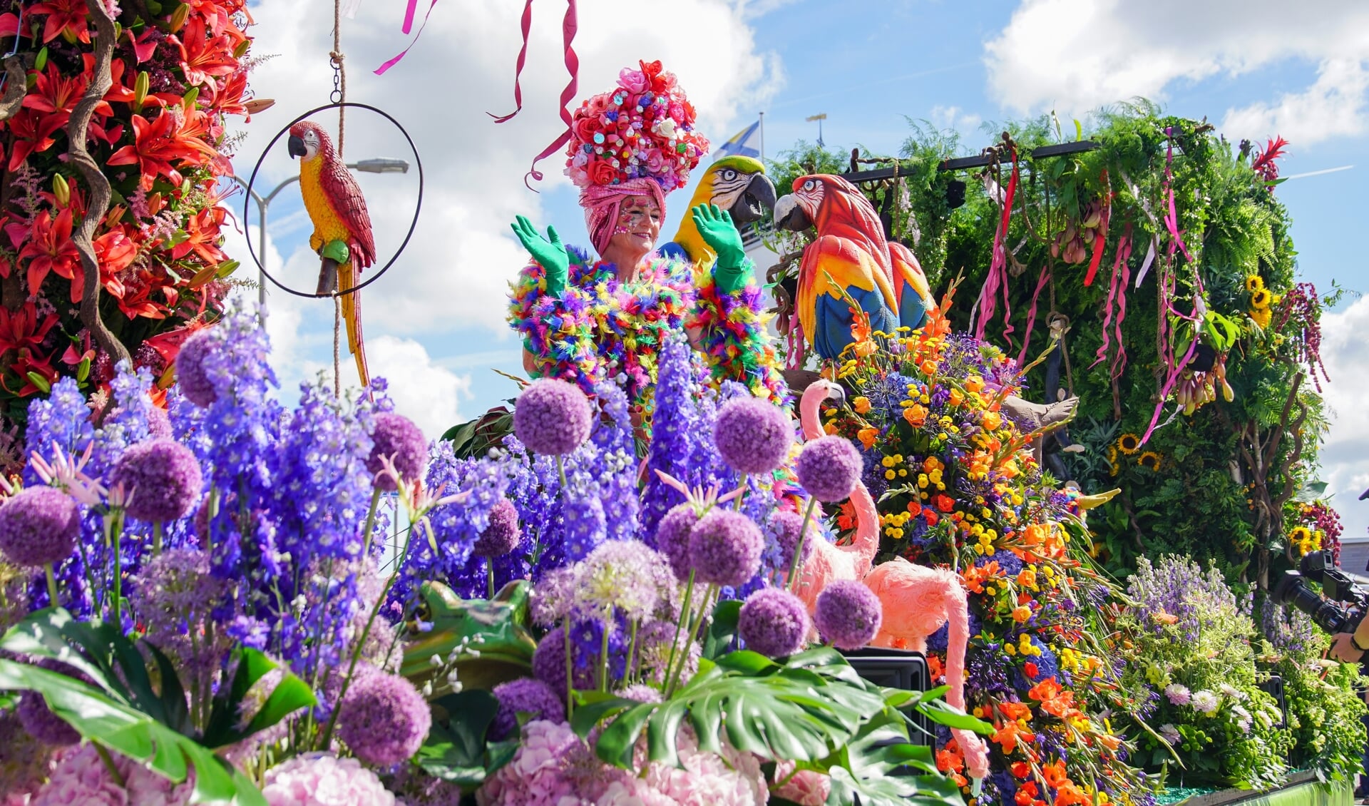 De Flower Parade Rijnsburg beleeft in augustus zijn 75e editie.