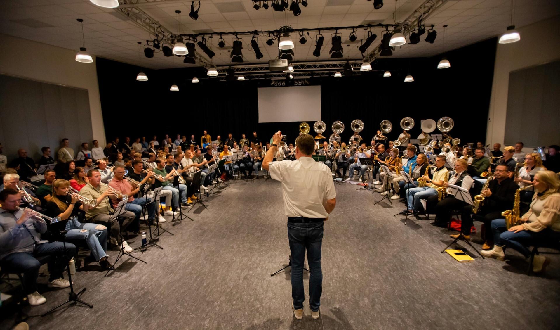 Zo’n 125 muzikanten speelden het WMC-repertoire van DVS. | Foto: pr