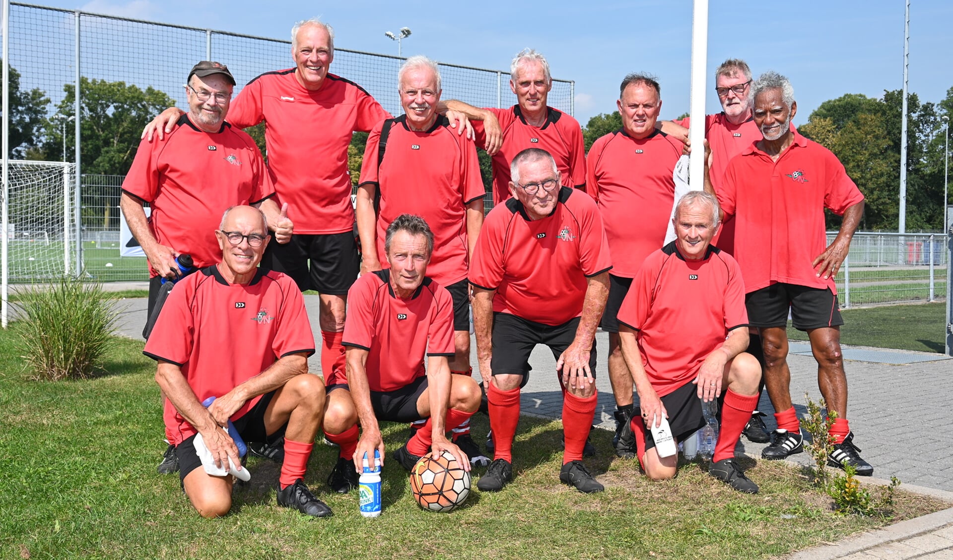 Doe ook mee met deze gezellige en sportieve groep 60 plussers. | Foto: Gerard van Warmerdam.