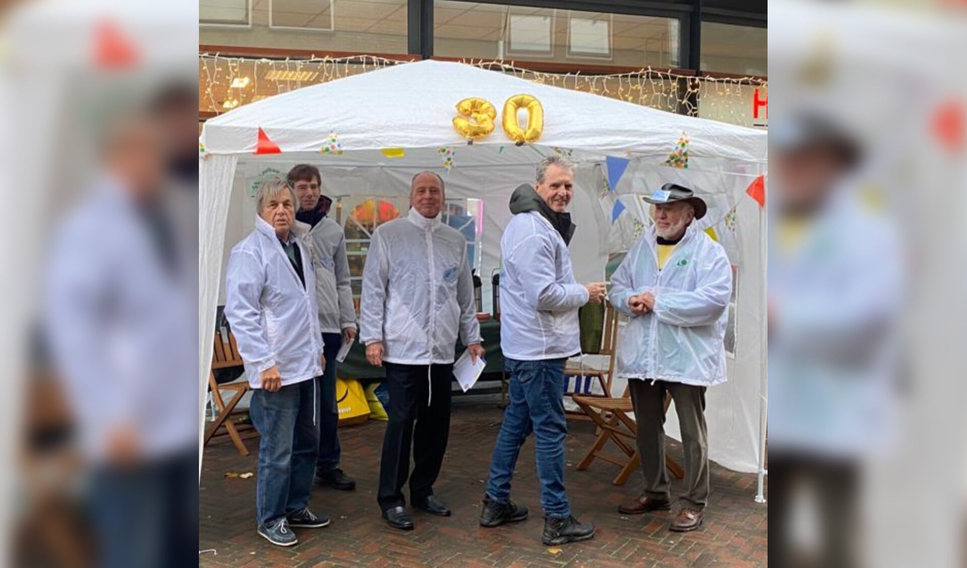 Hart voor Oegstgeest had zijn tent zaterdag in de stromende regen opgeslagen.