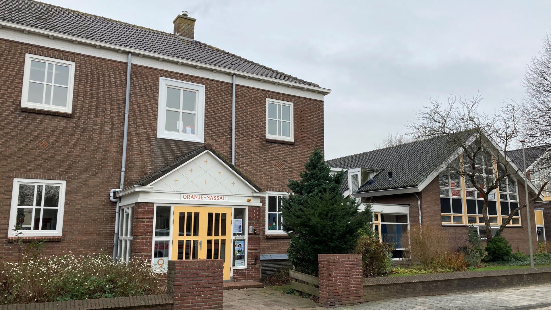 De renovatie van de Oranje Nassauschool in Rijnsburg valt duurder uit dan gepland. | Foto: SKvD