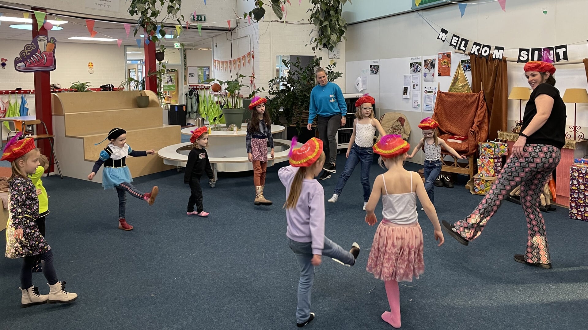 Een superleuke Sinterklaasdansworkshop voor de kinderen bij BSO de Piratenbende.