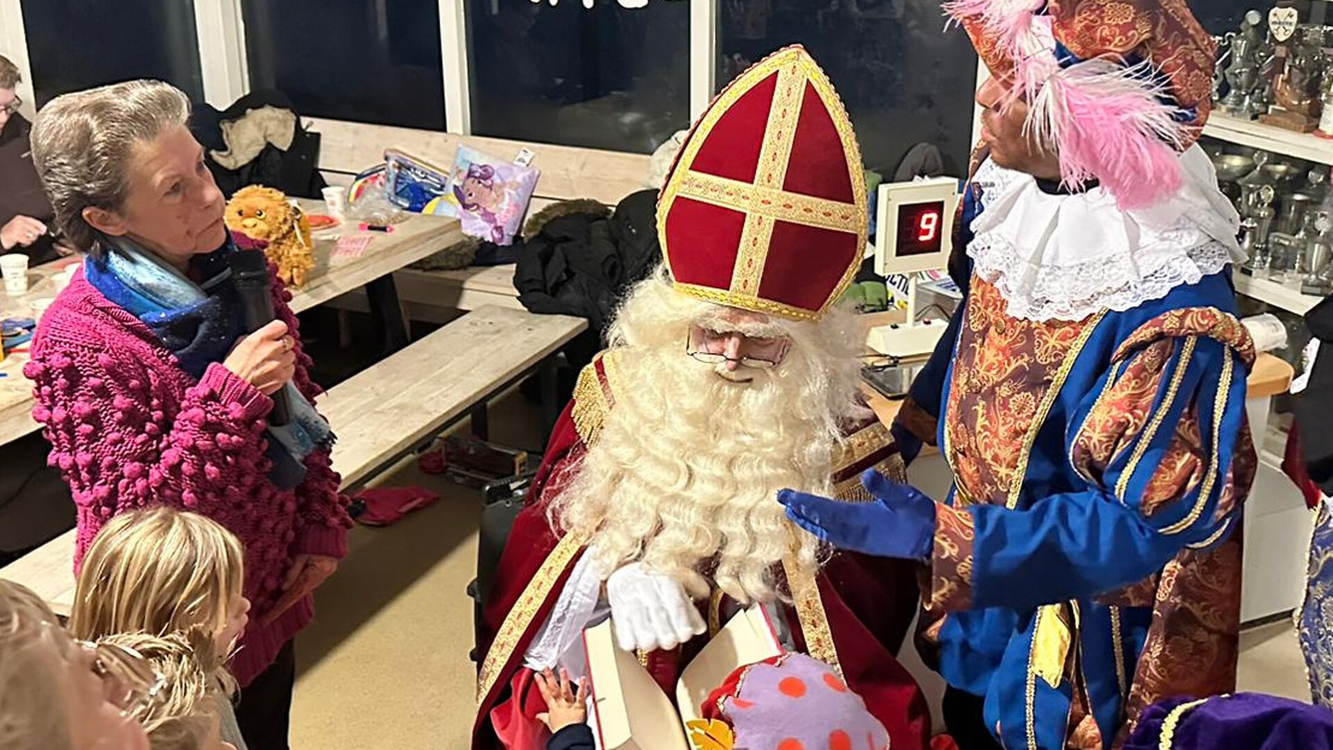 Sinterklaas was op bezoek bij de bingo. | Foto: pr