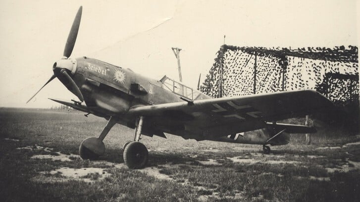 De Messerschmitt op vliegveld Valkenburg in de zomer van 1941. | Foto: pr