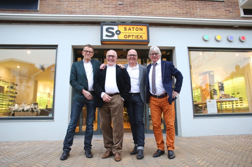 De vier musketiers van Saton vlnr Philip de Jong, Kees sr. Kees jr. en Gerard Hoogduijn.