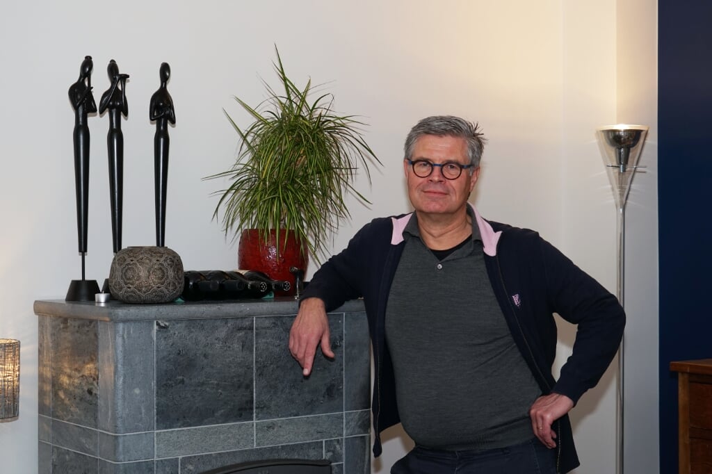 Oranjewijkbewoner Jan van Trigt verwacht dat ook zijn woning over een aantal jaar verwarmd wordt met behulp van een warmtepomp. | Foto: CvdL 