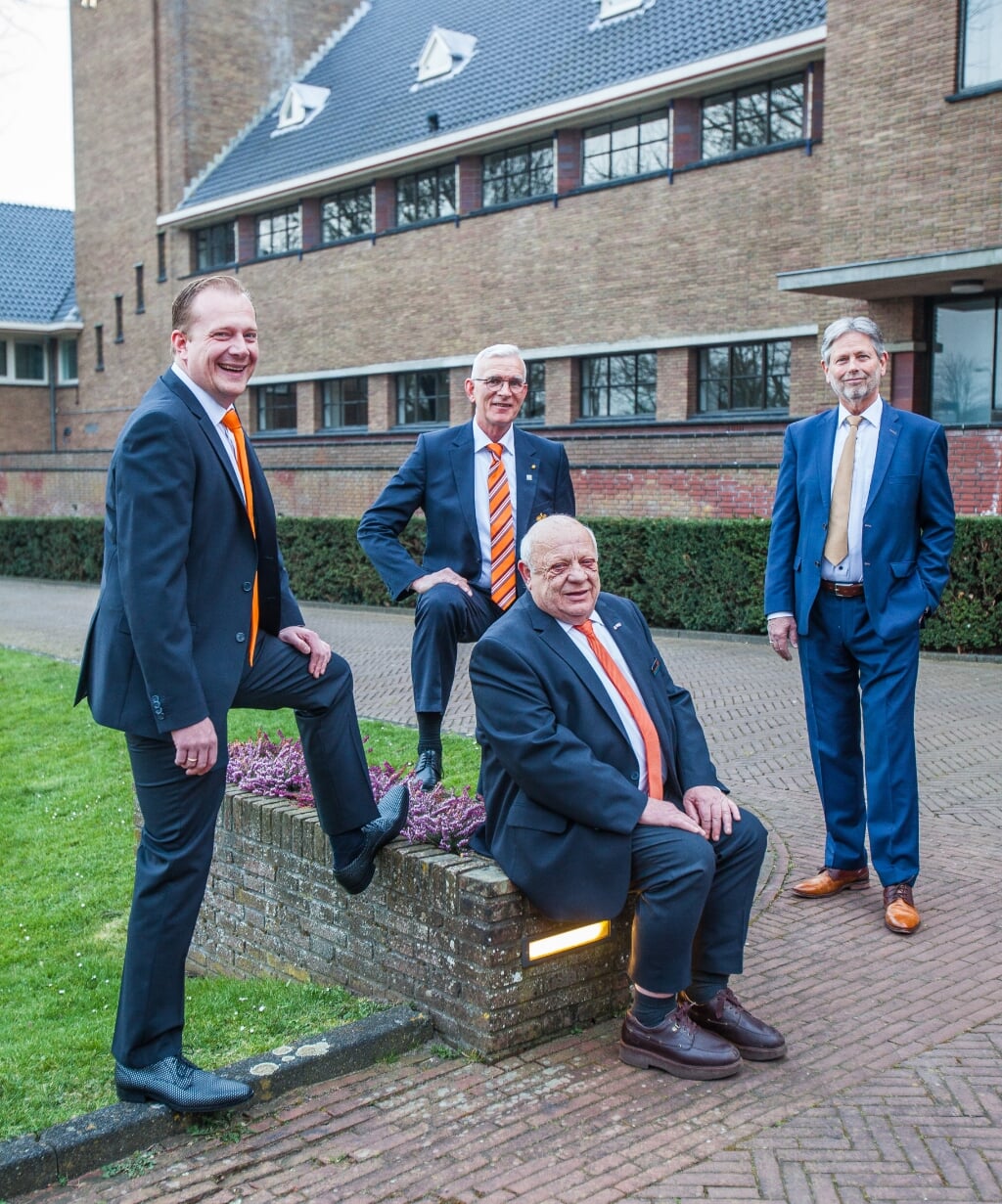 De voorzitters Robert Jan Heemskerk, Cees Maagdelijn, Harry Minnee, en Jan de Winter (v.l.n.r). | Foto: Adrie van Duijvenvoorde