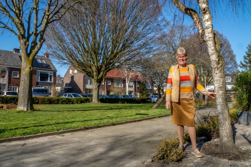 Bij Wilma van Goozen is het aanvankelijke enthousiasme voor aansluiting op een warmtenet verdwenen. | Foto: J.P. Kranenburg