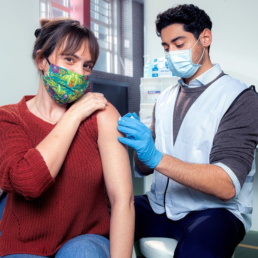De vaccinaties dringen het aantal besmettingen zichtbaar terug. | Foto: PR 