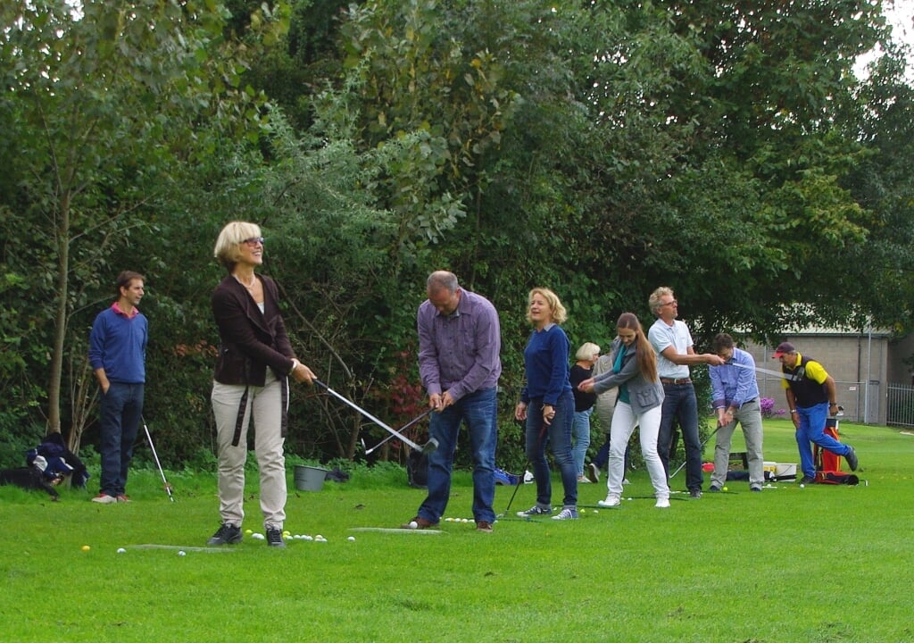 De golfclub organiseert een toernooi tijdens 'Oegstgeest Ontmoet'. | Archieffoto Willemien Timmers