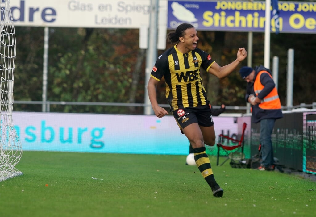 Delano Asante scoorde het winnende doelpunt. | Foto: H. Heemskerk.
