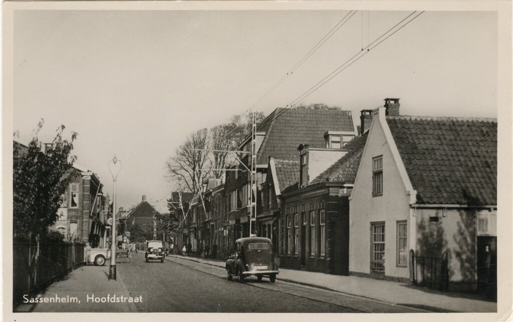 De Hoofdstraat in 1949 tegenover de huidige Vomar. | Foto: pr.