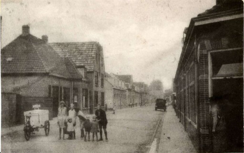 De Doeslaan rond 1900. | Bron: Erfgoed Leiden en Omstreken