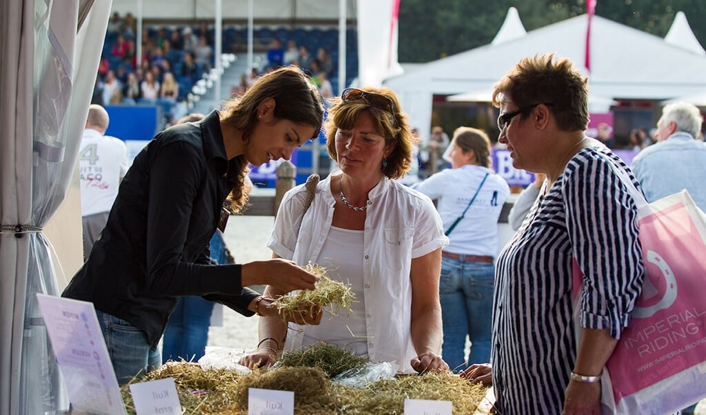 Horse Event Ruwvoer Voervergelijk