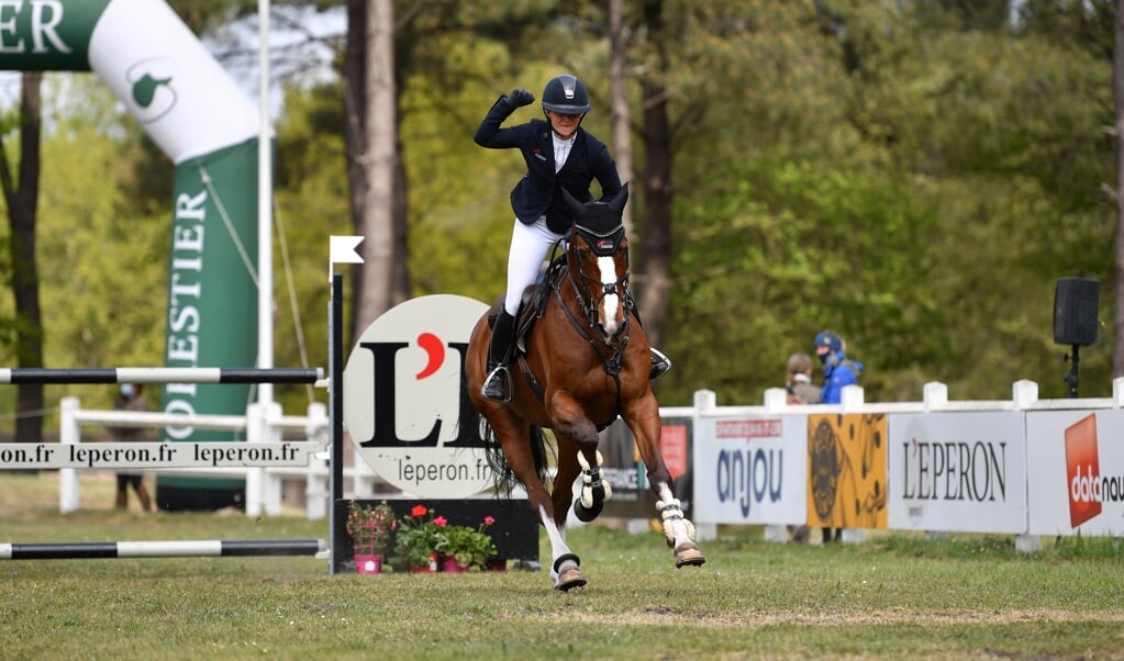 Julia Krajewski en Amande. Foto: Comite Equestre de Saumur / Photos Les Garennes