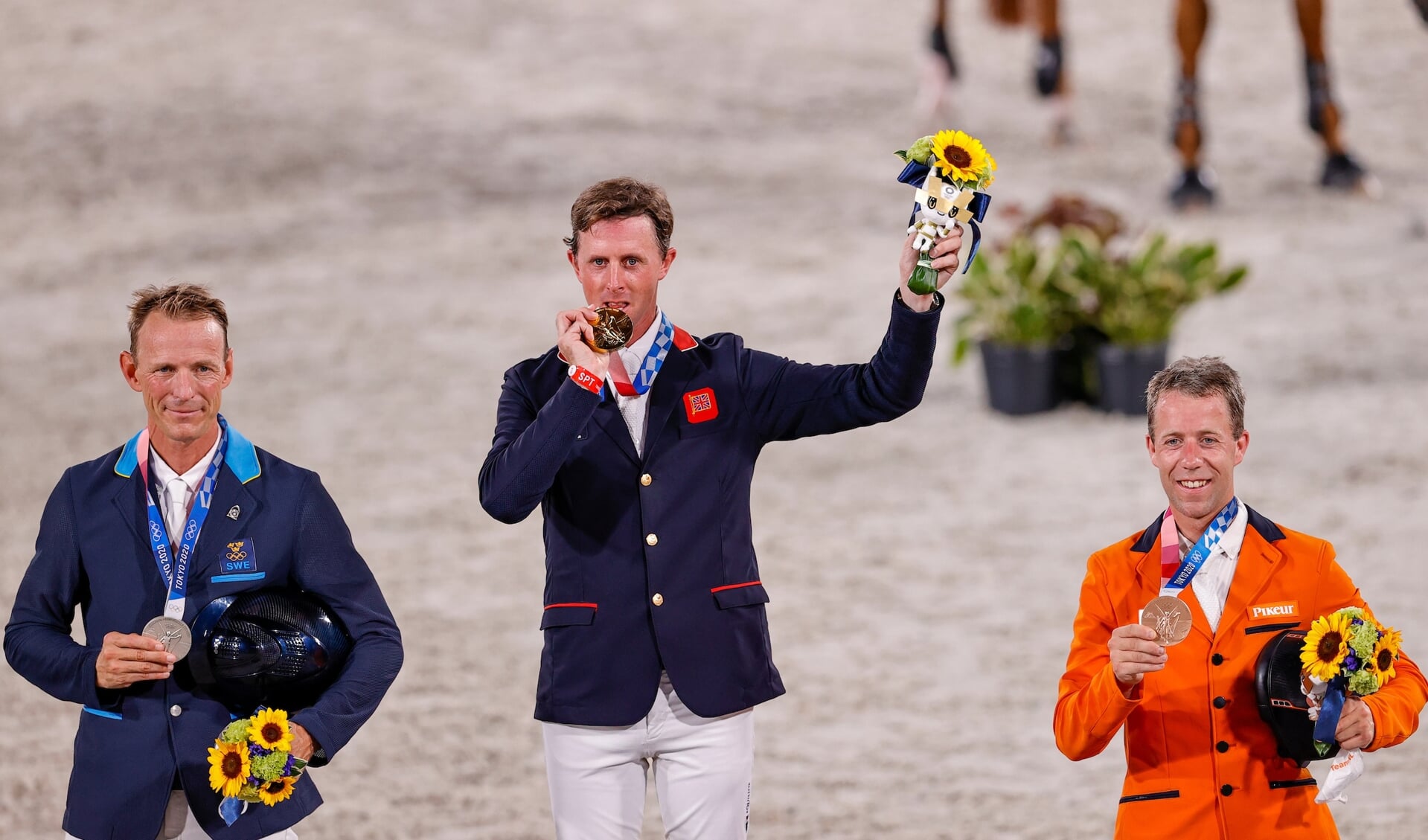 Maher Ben, GBR, Fredricson peder, SWE, Van Der Vleuten Maikel, NED
Olympic Games Tokyo 2021
© Hippo Foto - Dirk Caremans
04/08/2021