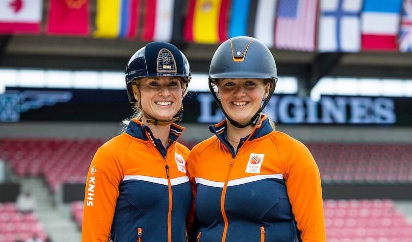 De 'Zeeuwse' meisjes Dinja van Liere en Thamar Zweistra zijn klaar voor de start op het ECCO FEI World Championships - Herning - Denmark 2022
© DigiShots
