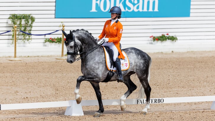 Thamar Zweistra (NED) - Hexagons Ich Weiss
Falsterbo Horse Show 2023
© DigiShots