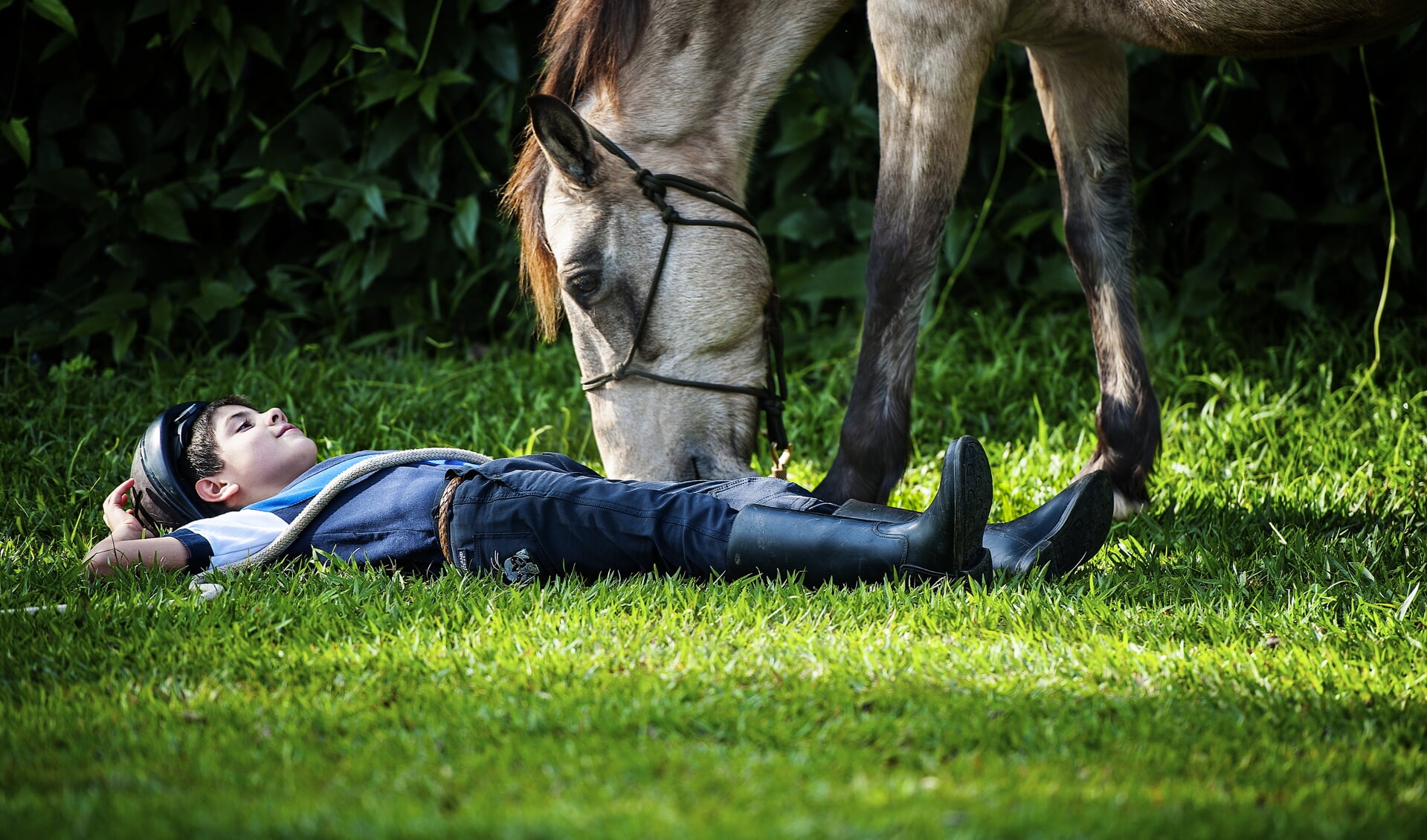 Pauzes helpen niet alleen je paard, maar ook jou. Zo uitgebreid als deze hoeft natuurlijk meestal niet, maar het kan wel lekker zijn ...