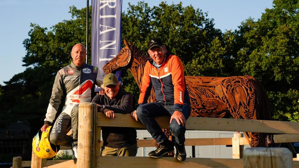 V.l.n.r. Tom Coronel, Mieke van Tergouw en IJsbrand Chardon
