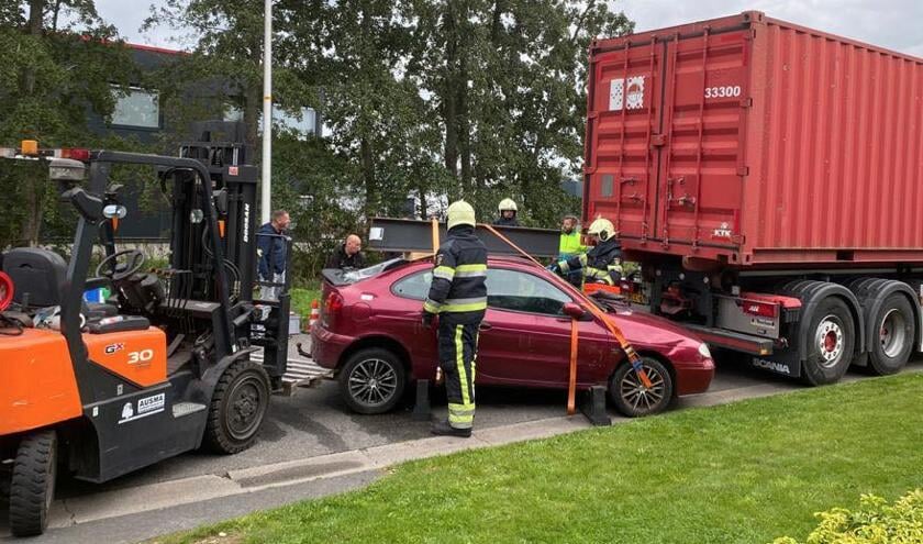 Foto van een opdracht van de vier aan moesten voldoen.