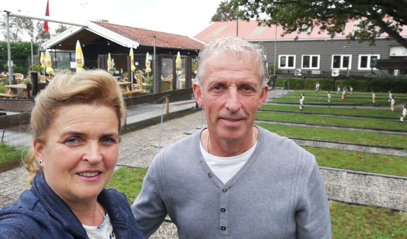 <p>John en Sylvia Quaak gaan de gezelligheid missen</p>