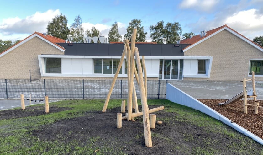 <p>basisschool De Twirrewyn in Donkerbroek eerste gasloze school in Ooststellingwerf</p>