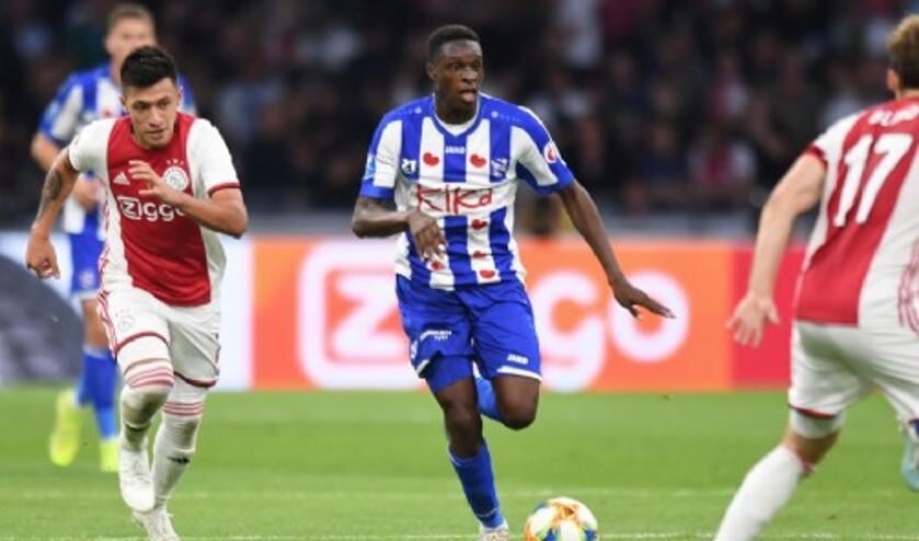 Fragment uit een eerdere wedstrijd tussen Heerenveen en Ajax.