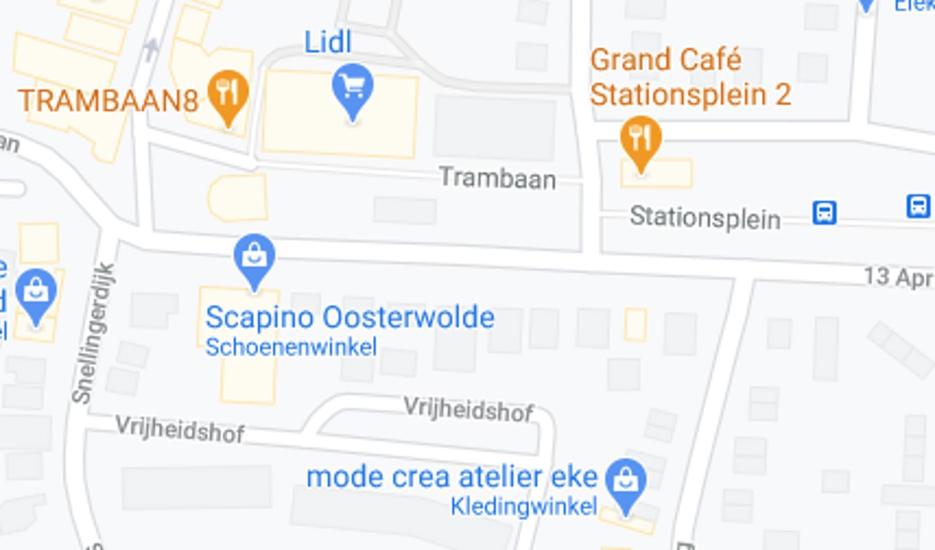 Centraal op de kaart de Dertien Aprilstraat in Oosterwolde.