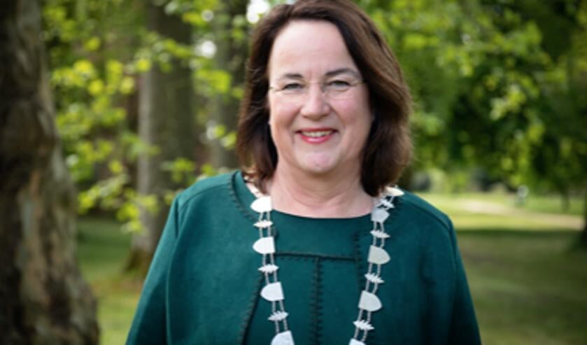 Burgemeester Ellen van Selm van de gemeente Opsterland.