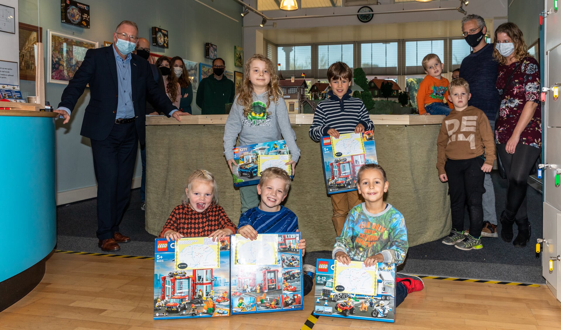 Winnaars Lego speurtocht in Sneek tijdens het Festijn van Bouwsteentjes 